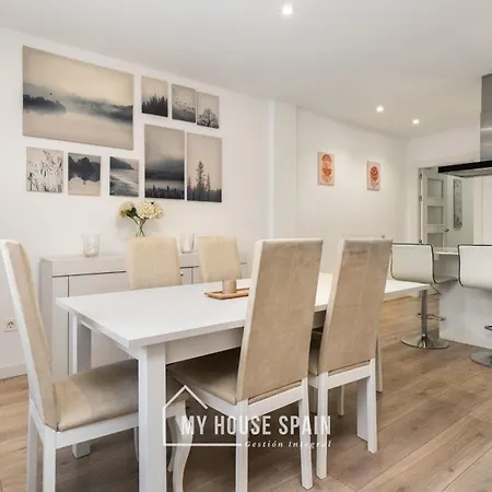 アパート Myhousespain - Piso En Centro A Pocos Minutos De Playas ヒホン
